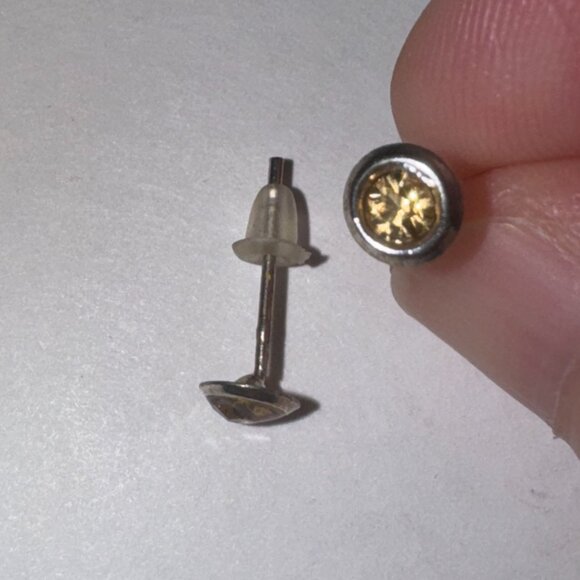 5 Mm Round Topaz Yellow Cz And Sterling Post Earrings - Picture 14 of 15